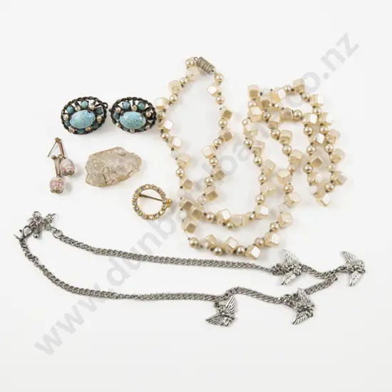 Collection of Assorted Vintage Costume Jewellery