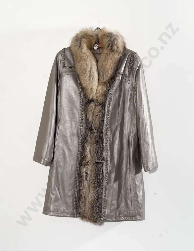 Vintage Fur Collar Ladies Jacket Image 1++