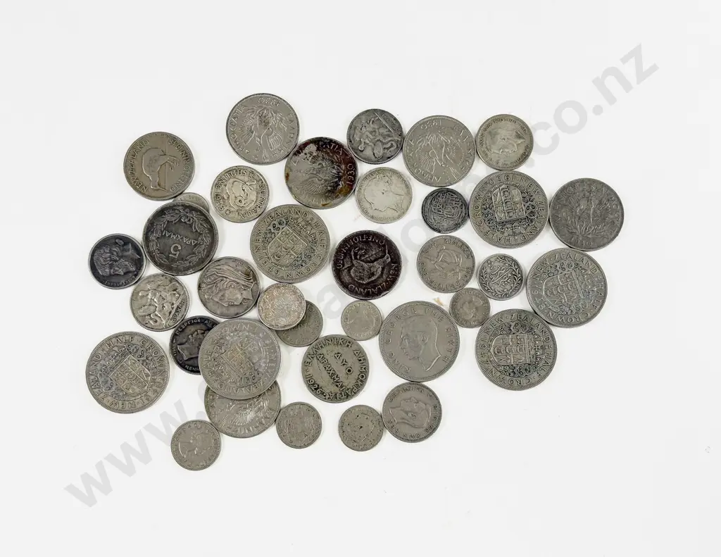 NZ and World Vintage Pocket Change Coinage with some silver content Image 1++
