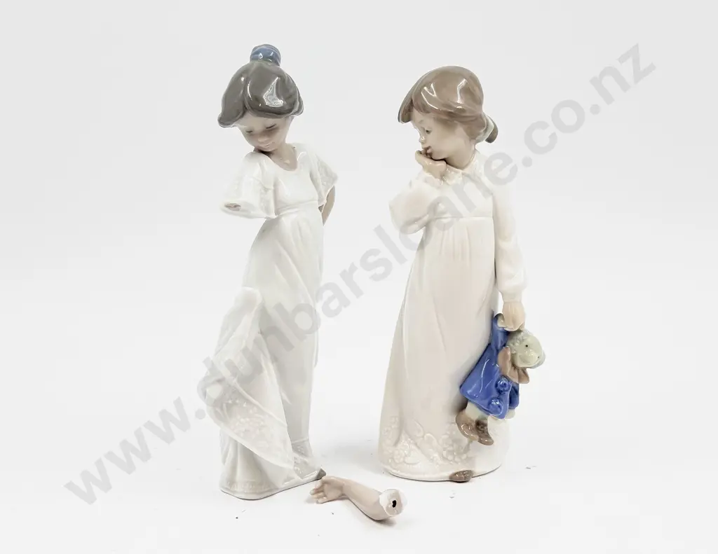 Two Nao Figures (Faults) Image 1++