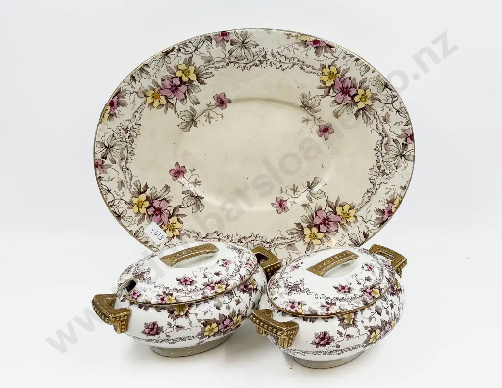 Conway Ashet together with Pair of Small Vegetable Tureens (Some Faults) Image 1++