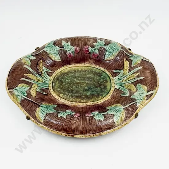 A Large Victorian Staffordshire Majolica Dish