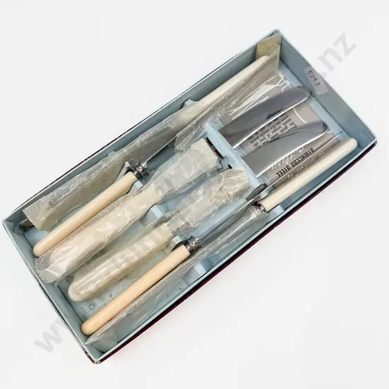 Boxed Set of Bone Handled Knives