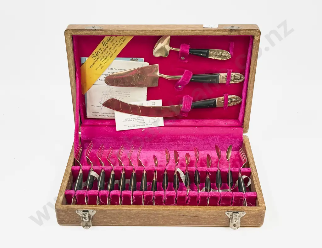 Small Canteen of Thai Brass Cutlery Image 1++