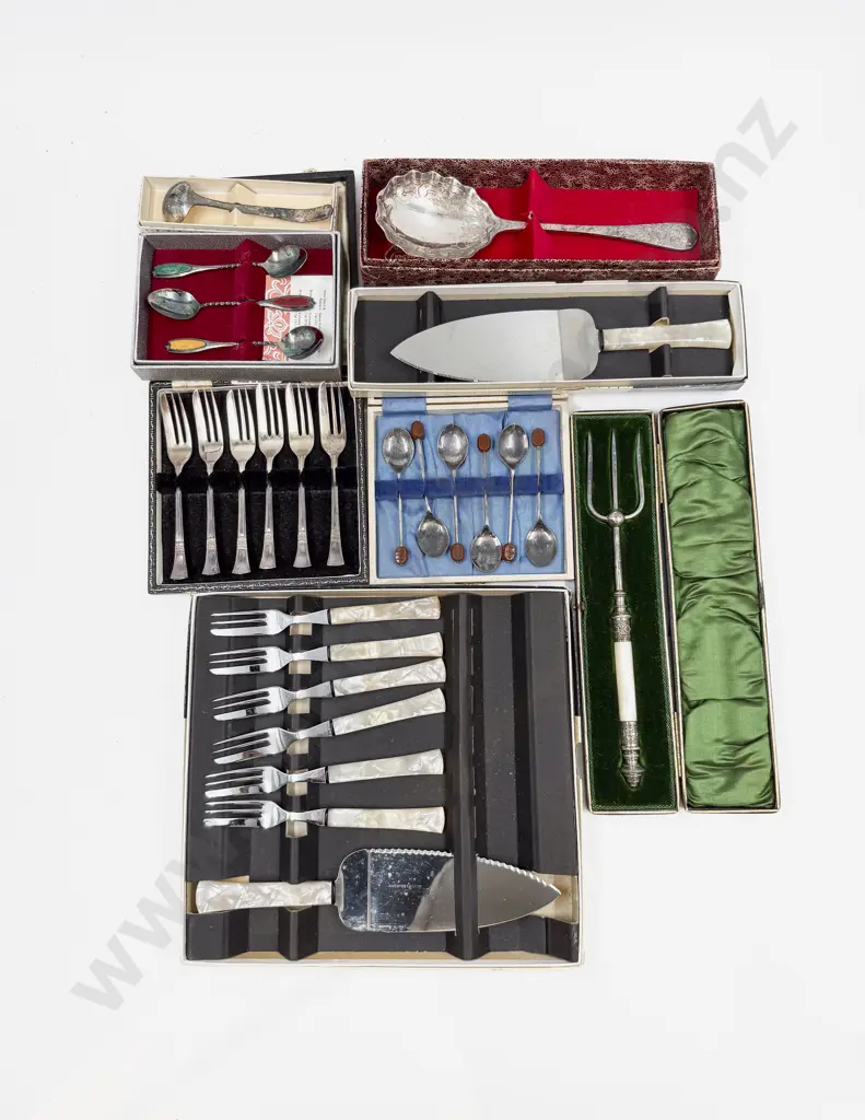 Qty of Assorted Boxed Cutlery Image 1++