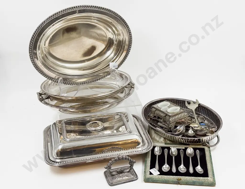 Qty of Assorted S/P together with Cased Set of Six S/S Teaspoons Image 1++