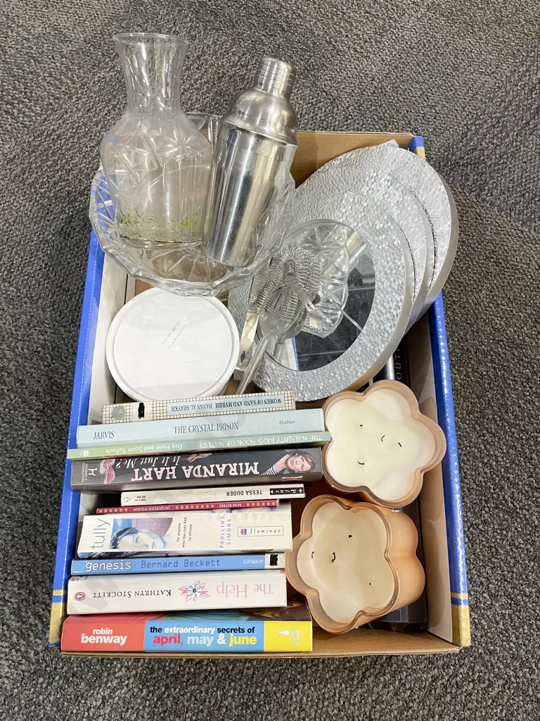Box of Assorted Image 1++