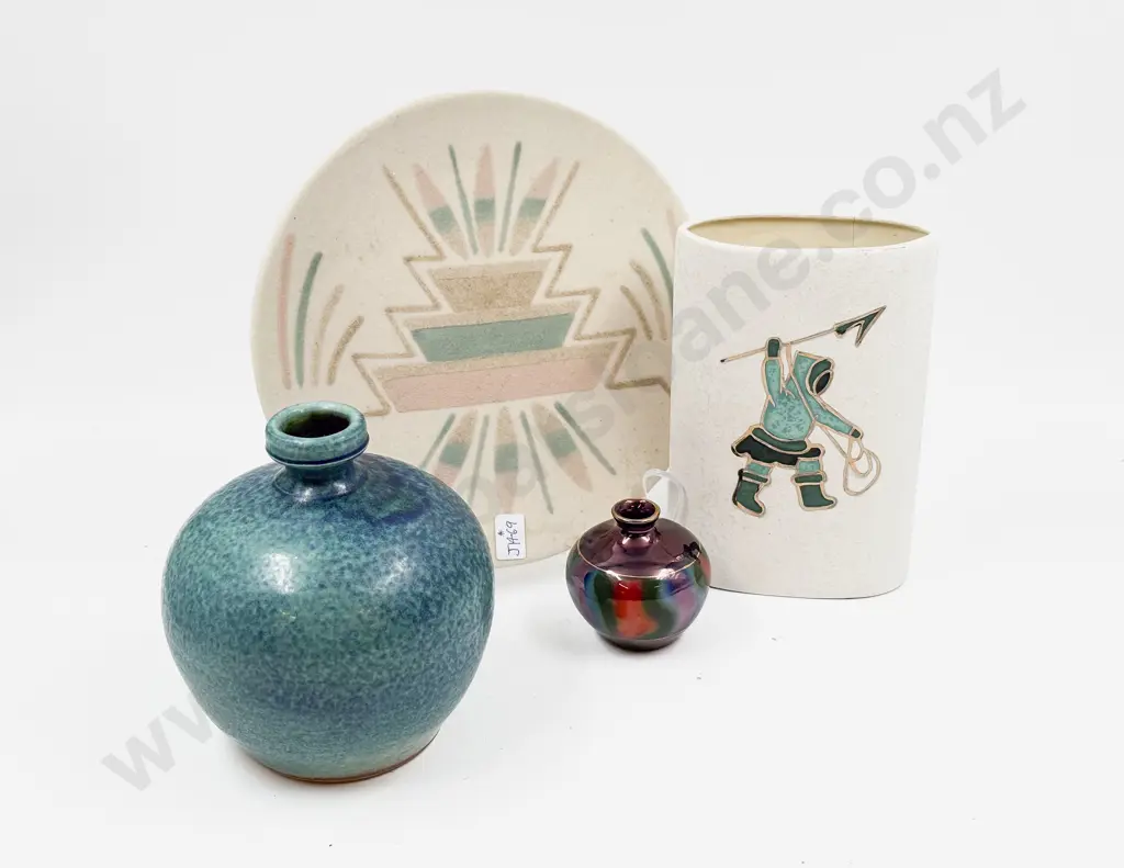 Graeme Storm Pottery Vase & Assorted Image 1++