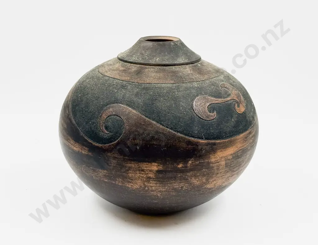 Barry Woods Pottery Vase Image 1++