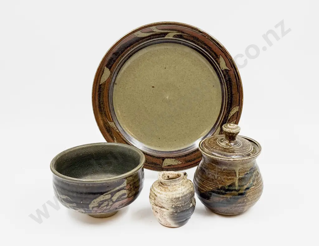 Four Pieces of Assorted Pottery Image 1++