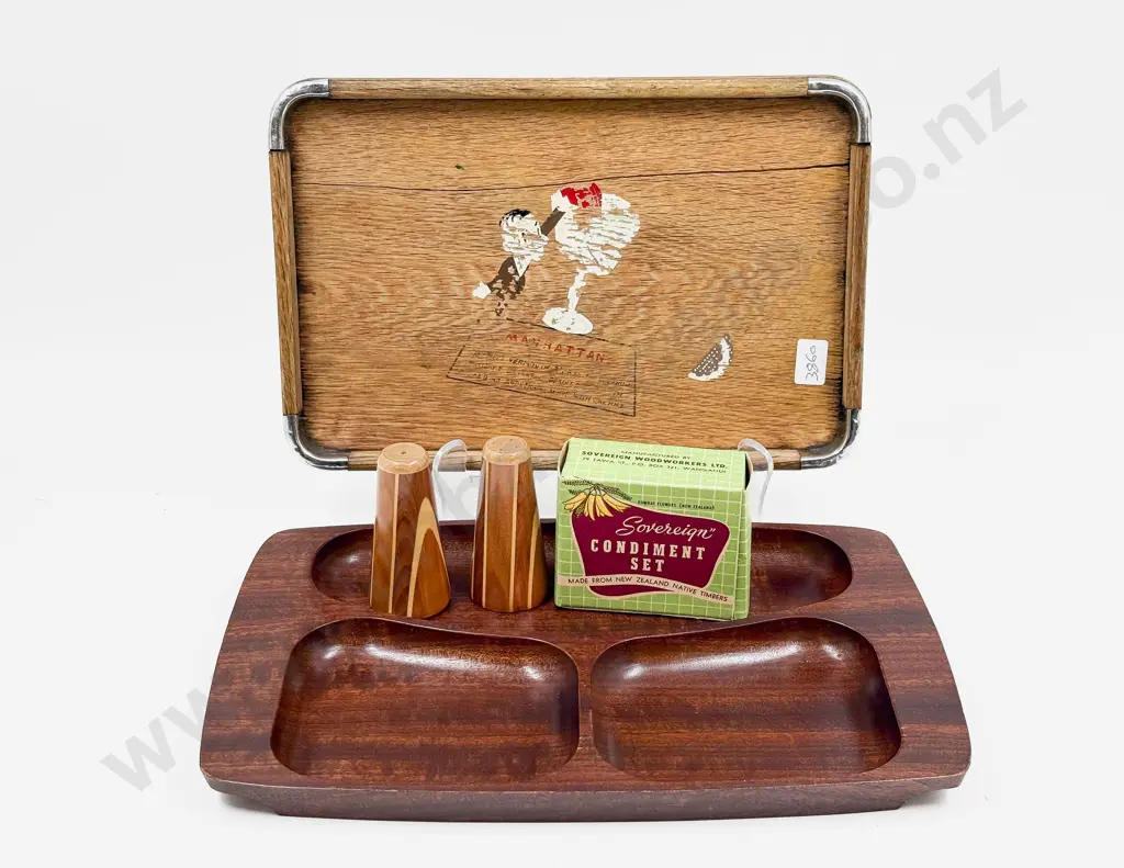 Sovereign Ware Condiment Set in Original Box & Two Wooden Trays Image 1++