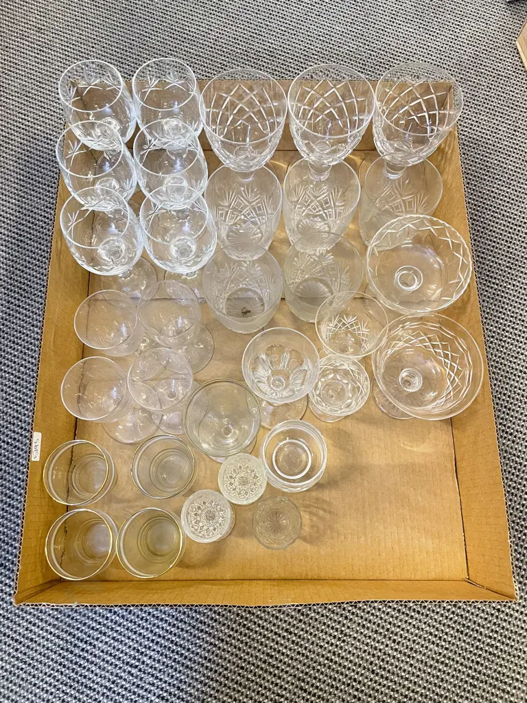 Box Qty of Assorted Crystal & Glass Ware Image 1++