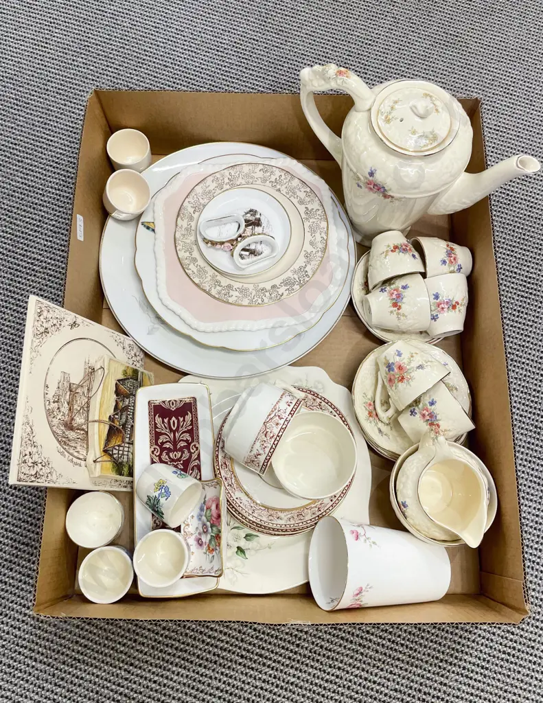 Box Qty of Assorted China Image 1++