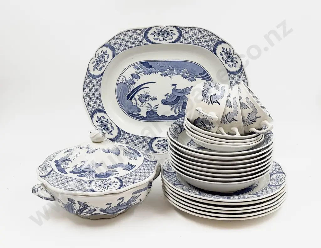 English Made Blue & White Part Dinnerset Image 1++