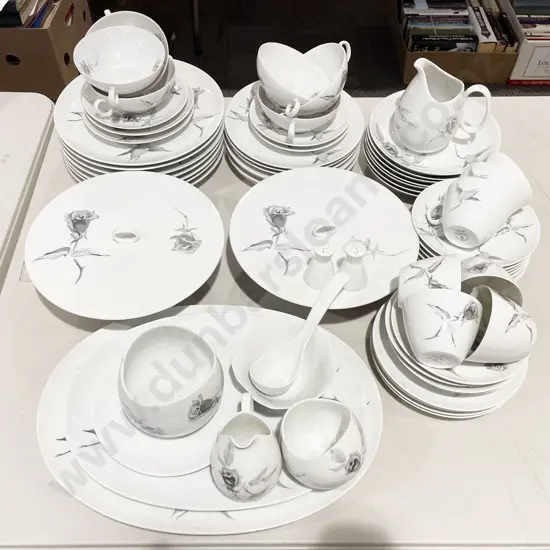 German "Jet Rose" Pattern Part Dinnerset