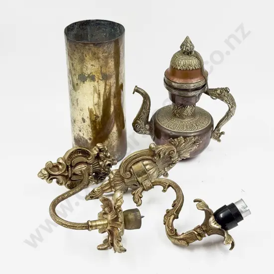 Small Qty of Assorted Metalware