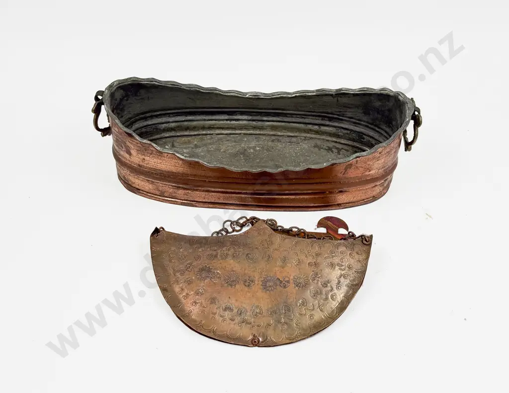 Small Brass Planter and Copper Wall Hanging Image 1++