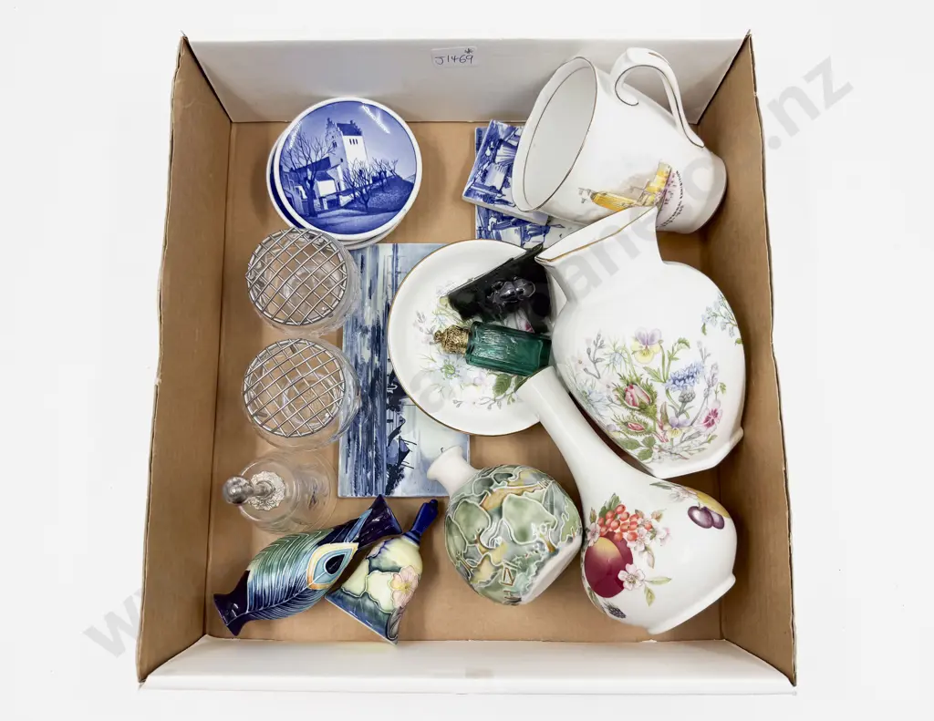 Collection of Decorative China Image 1++