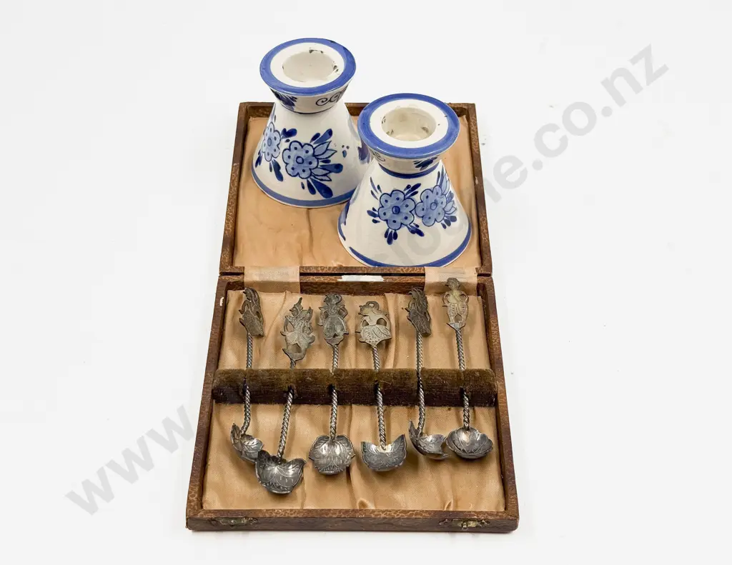 Boxed Set Thai Leaf Form Spoons & B&W Candle Holders Image 1++
