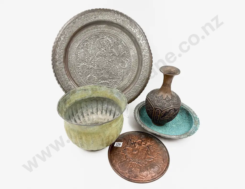 Collection of Brass & Pewter Ware Image 1++