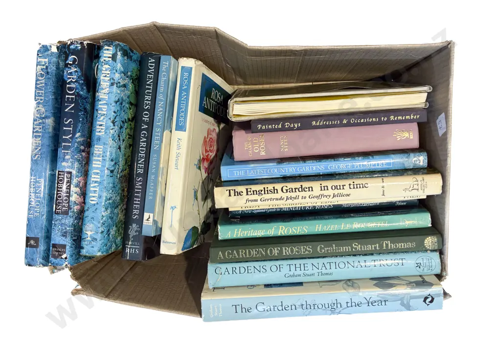 Boxed Qty of Assorted Gardening Volumes Image 1++