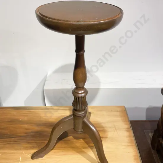 Tripod Base Plant Stand