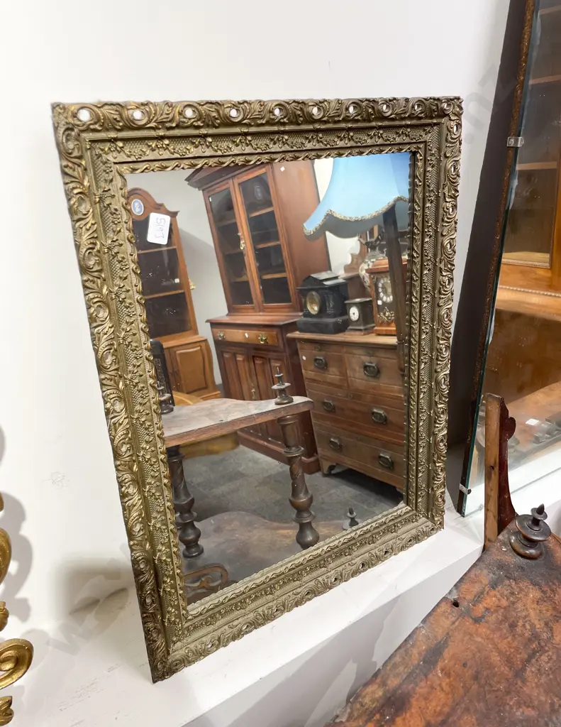 Gilt Framed Wall Mirror Image 1++