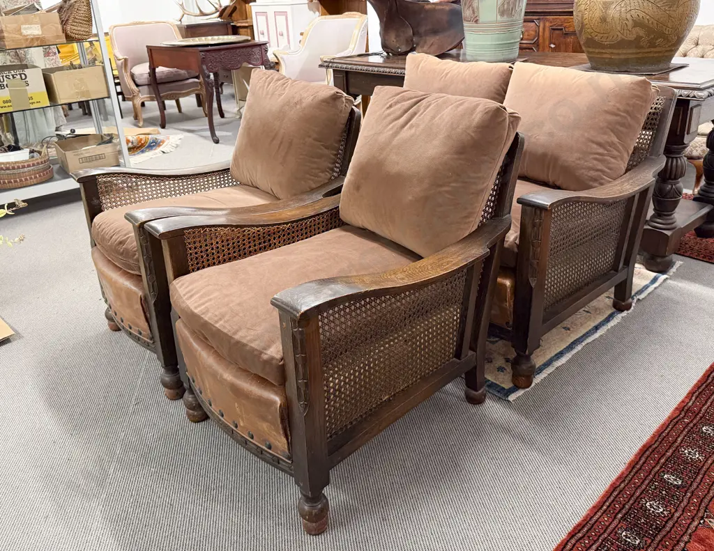 Oak 3pce Lounge Suite with Caned Backs and Sides Image 1++