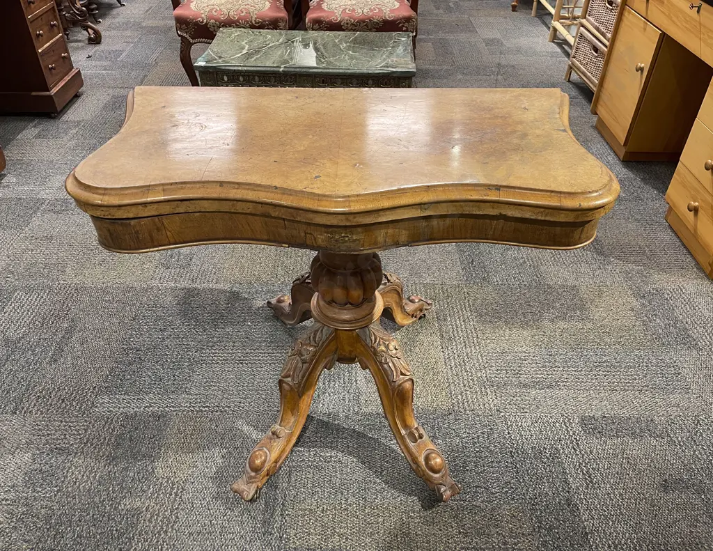 Victorian Walnut Serpentine Foldover Card Table Image 1++