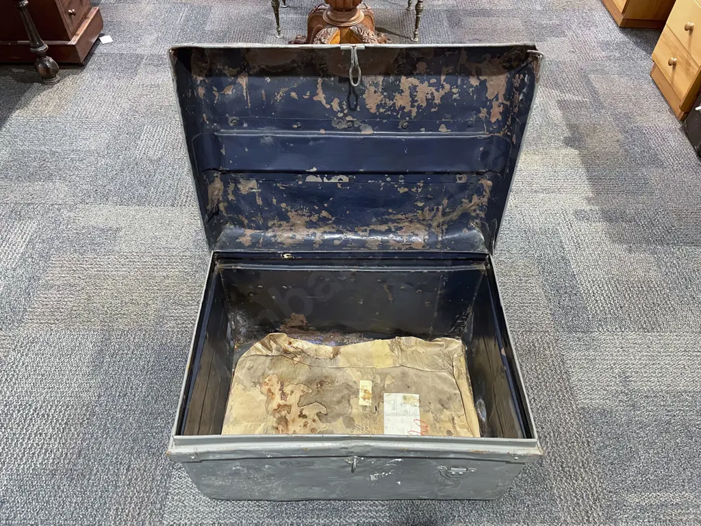 A Pair of Vintage Tin Trunks Image 1++