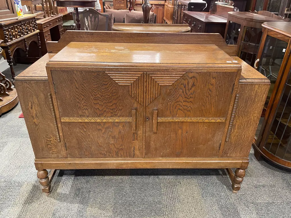 Oak Art Deco Sideboard Image 1++