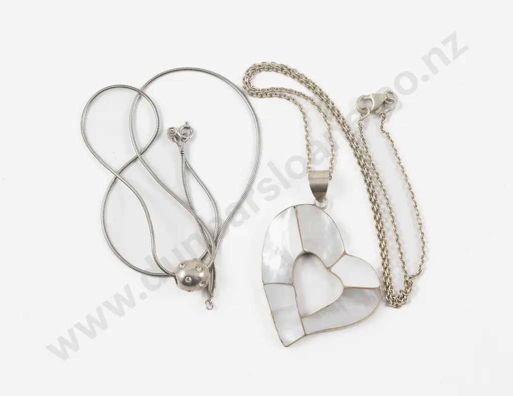 S/S Crystal Set Pendant on Neck Chain with S/S MOP Pendant Image 1++