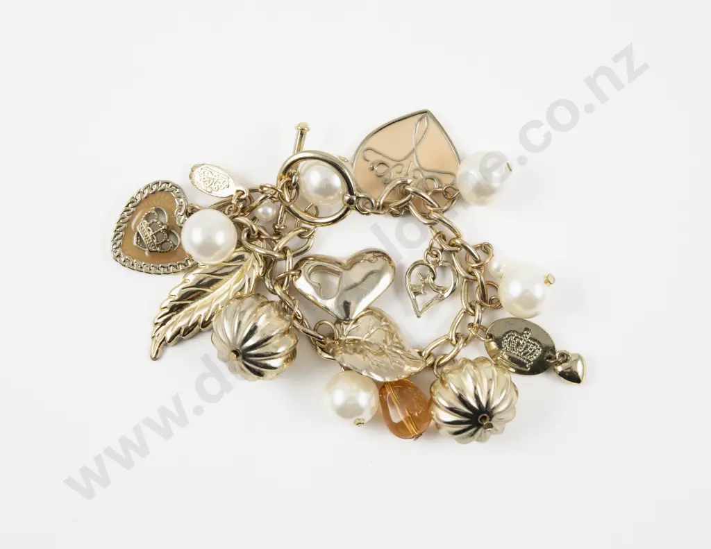 Juicy Couture Gold Plated Fancy Link Charm Bracelet Image 1++