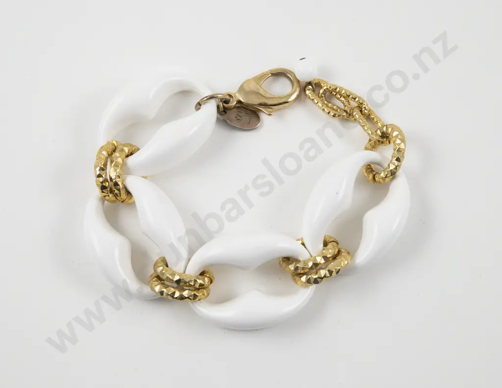 Luisa Spagnoli Gold Plated and White Resin Fancy Link Bracelet Image 1++