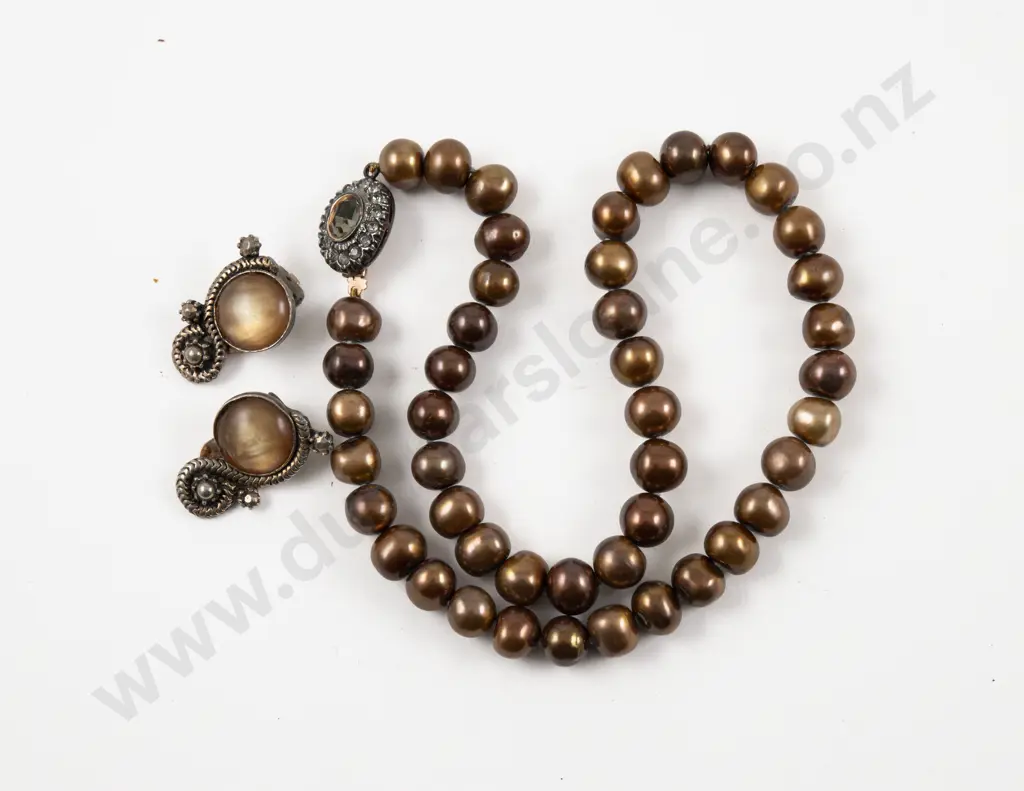 Single Strand Fresh Water Pearl Necklace Image 1++