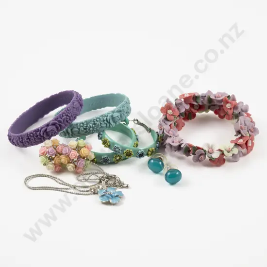 Various Floral Jewellery