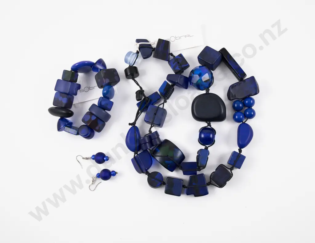 Carlos Sobral Brazil Single Strand Bead Necklace with Matching Bracelet and Pair Earrings Image 1++