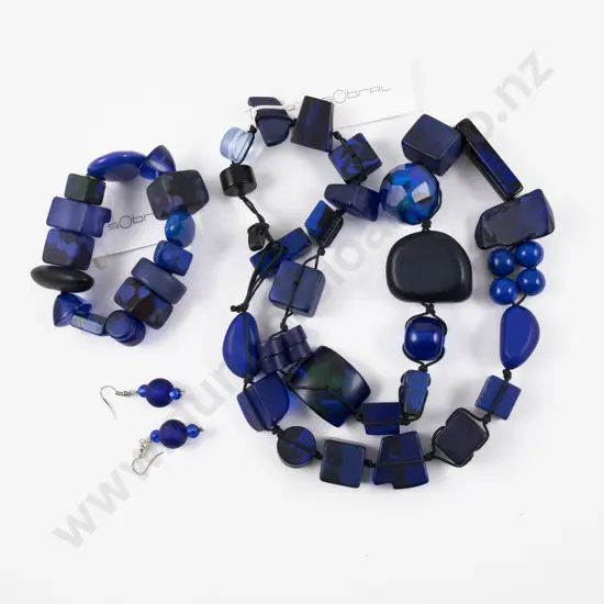 Carlos Sobral Brazil Single Strand Bead Necklace with Matching Bracelet and Pair Earrings