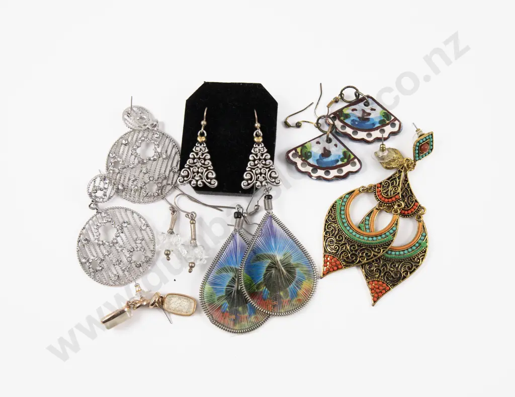 Collection of Seven Pairs of Costume Jewellery Earrings Image 1++