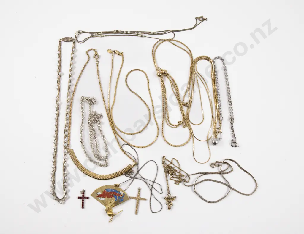Collection of Assorted Silver and Gold Plated Neck Chains and Two Pendants Image 1++