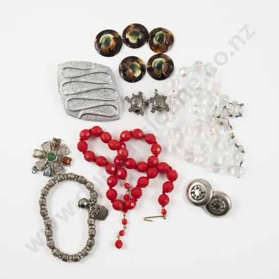 Sarah Coventry Large Silver Plated Pendant/Brooch with Assorted Costume Jewellery and Broken Jewellery Pieces