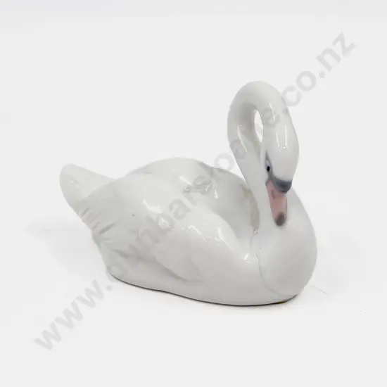 Small Lladro Swan