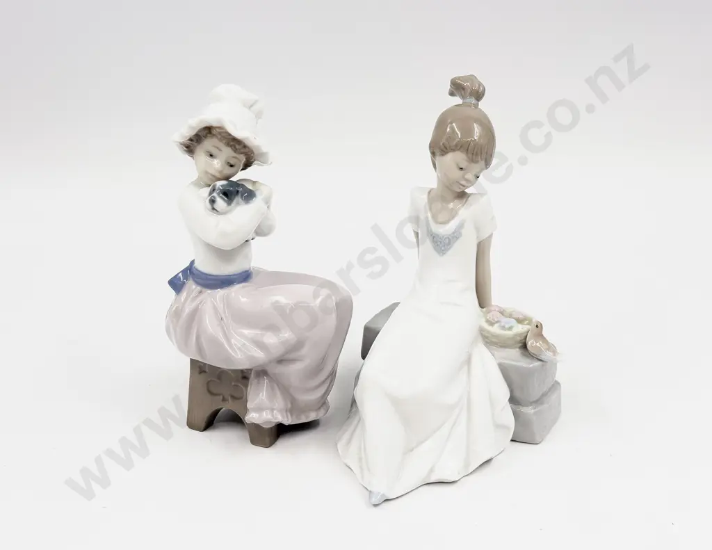Two Nao Figures Image 1++