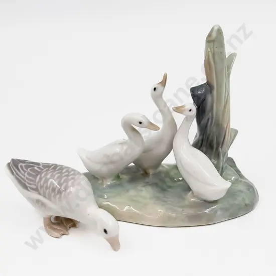 B & G Duck & Nao Figure Group
