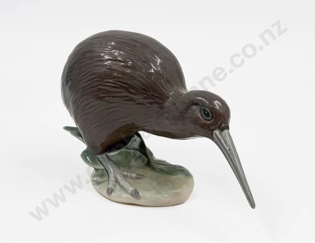 Lladro Kiwi Image 1++