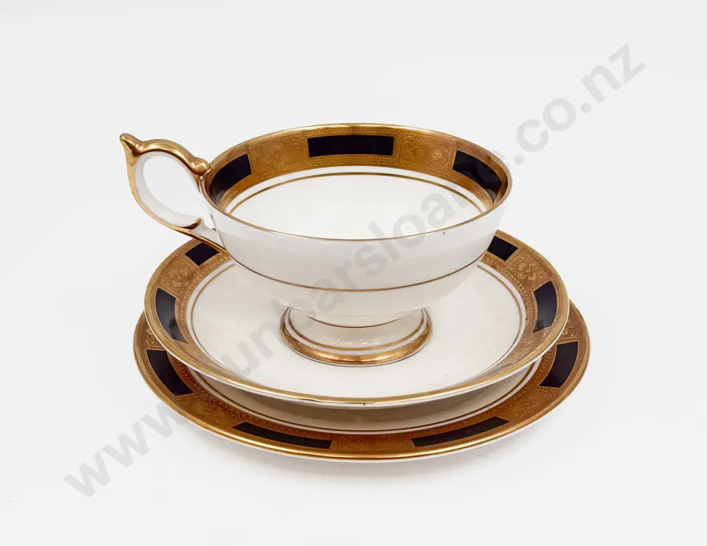 Aynsley "Empress" Pattern Tea Trio Image 1++