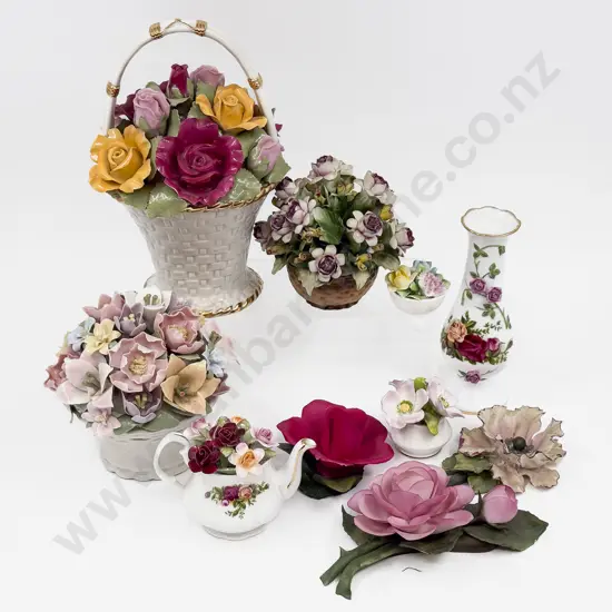 Box Qty of Assorted Floral Ornaments etc