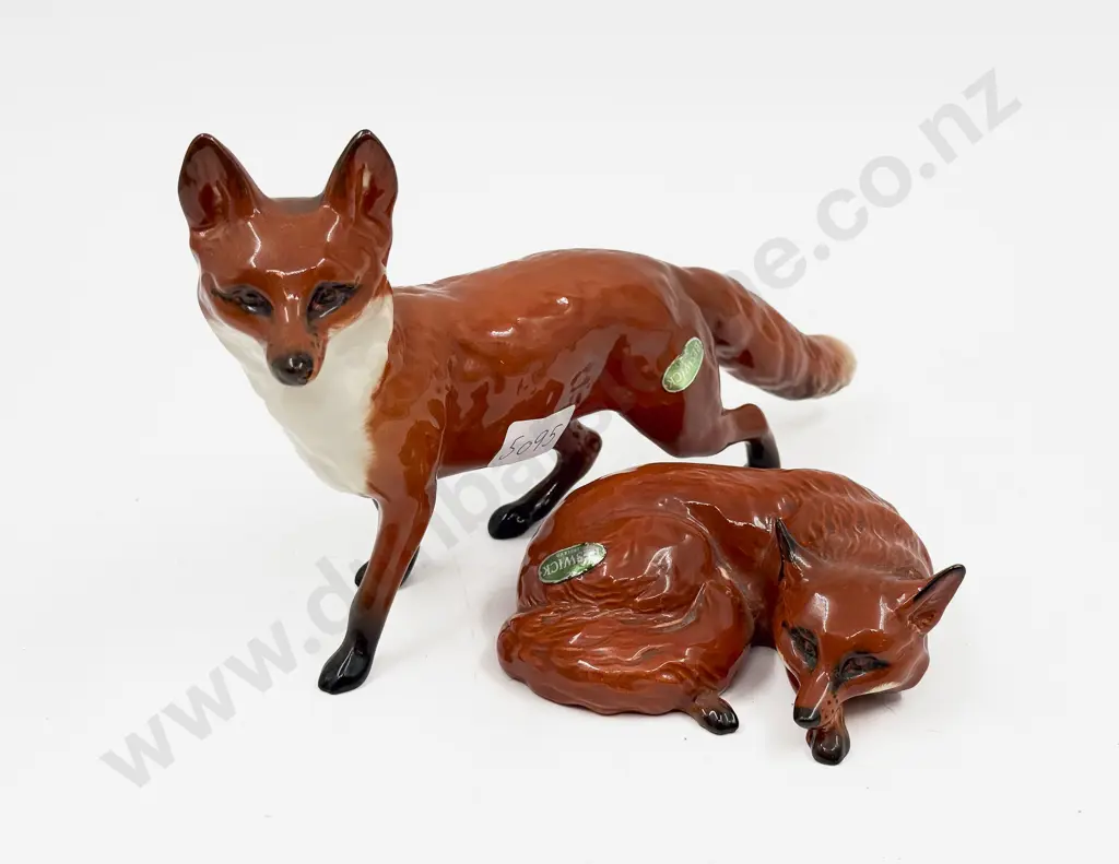 Two Beswick Foxes Image 1++