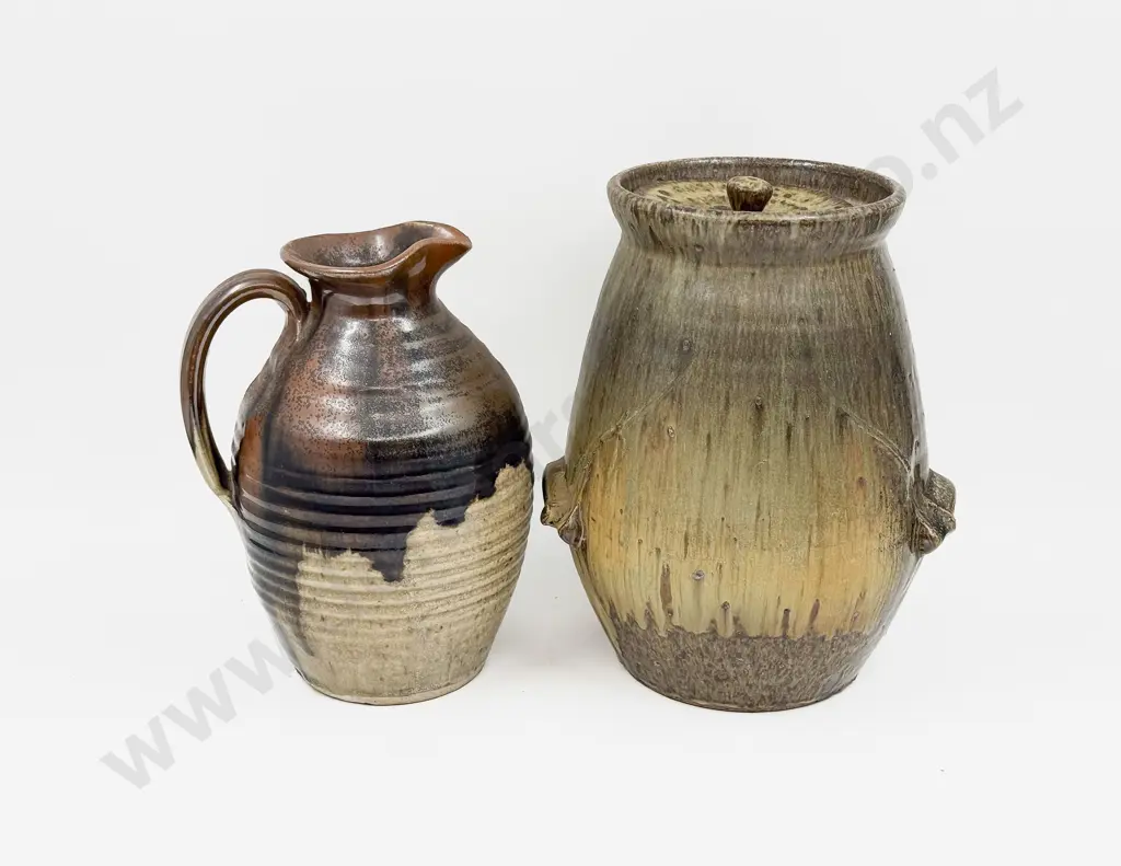 Two Pieces of NZ Pottery Image 1++