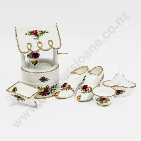 Royal Albert "Old Country Roses" Pattern Musical Well & Other Ornaments